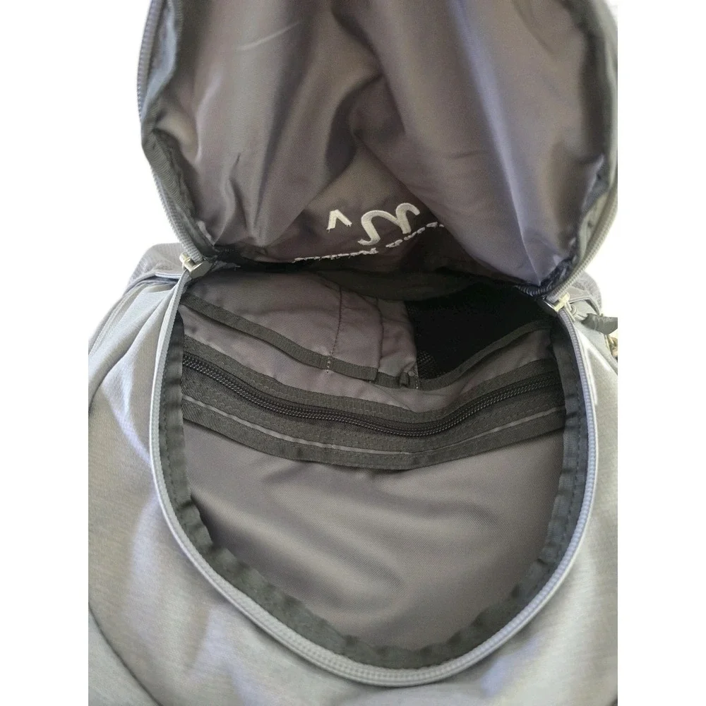 The North Face Connector Gray Backpack Laptop Pockets 28 L N Medicine Logo
